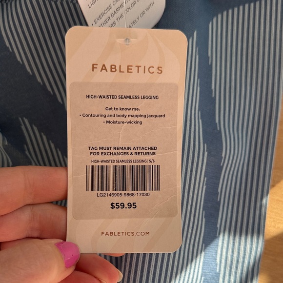 Fabletics High-Waisted Seamless workout Legging NWT Size S - Picture 3 of 4
